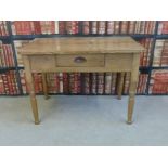 A small pine table with single drawer and turned legs (L91cm, W59,