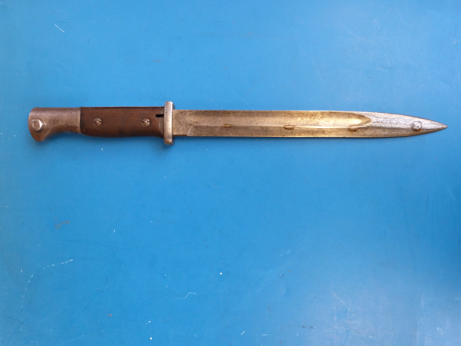 A WWI S14 c1916 German bayonet by Gottlieb Hammesfahr, Solingen Foche,