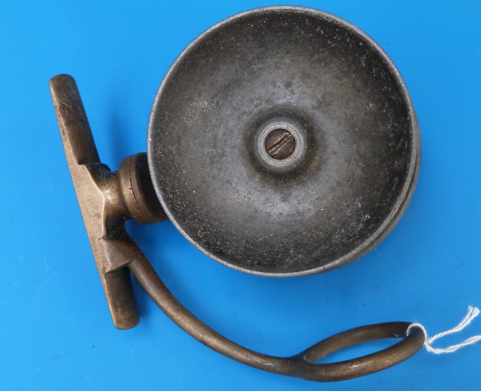 A Malloch's Patent side casting fishing reel