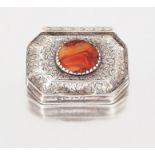 A silver and agate-mounted vinaigrette, apparently unmarked, 18th century rectangular with canted