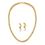 18ct gold fancy-link chain length approximately 460mm; and a pair of half hoop earrings en suite,