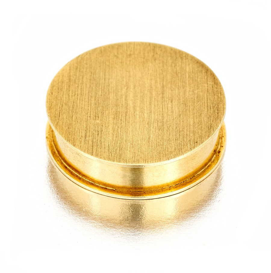 18ct gold pill box, Kurt Jobst circular, with textured twist cover, stamped with the maker's