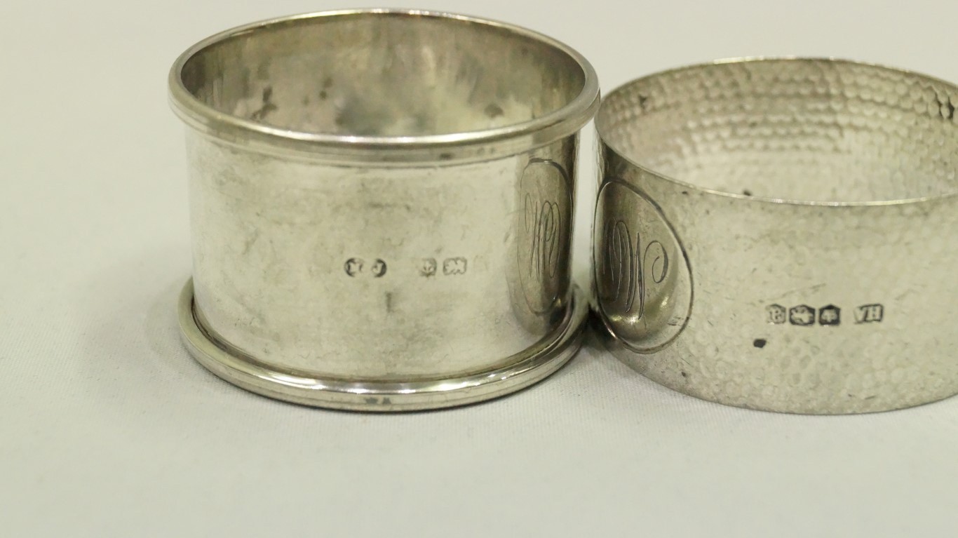 Four various silver napkin rings; togeth - Image 5 of 5