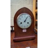 An Edwardian mahogany and line inlaid lancet form mantel clock, 30cm high. Condition Report: Looks