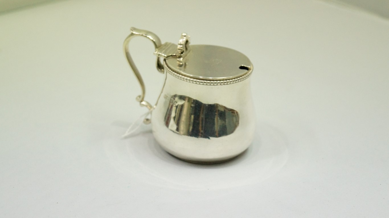 A Victorian silver mustard pot, by Georg - Image 3 of 5