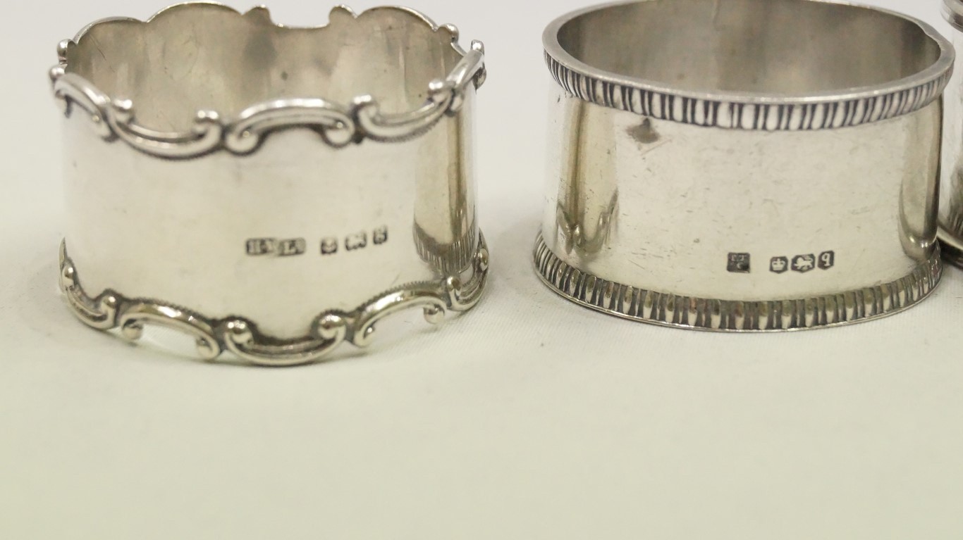 Four various silver napkin rings; togeth - Image 4 of 5