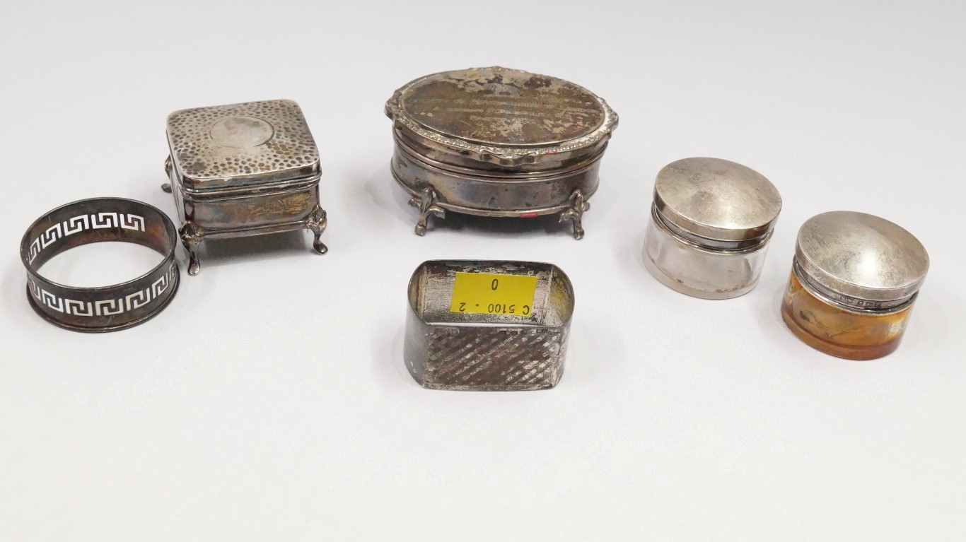 An Edwardian silver square ring box, by