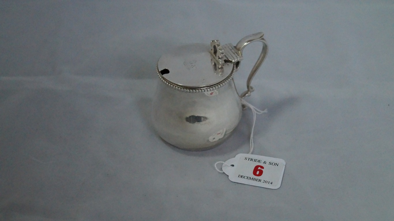 A Victorian silver mustard pot, by Georg - Image 4 of 5