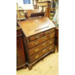 An 18th century Cuban mahogany bureau, 9