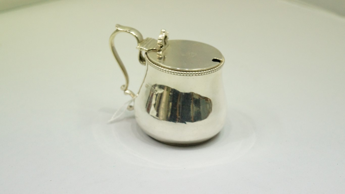 A Victorian silver mustard pot, by Georg - Image 2 of 9