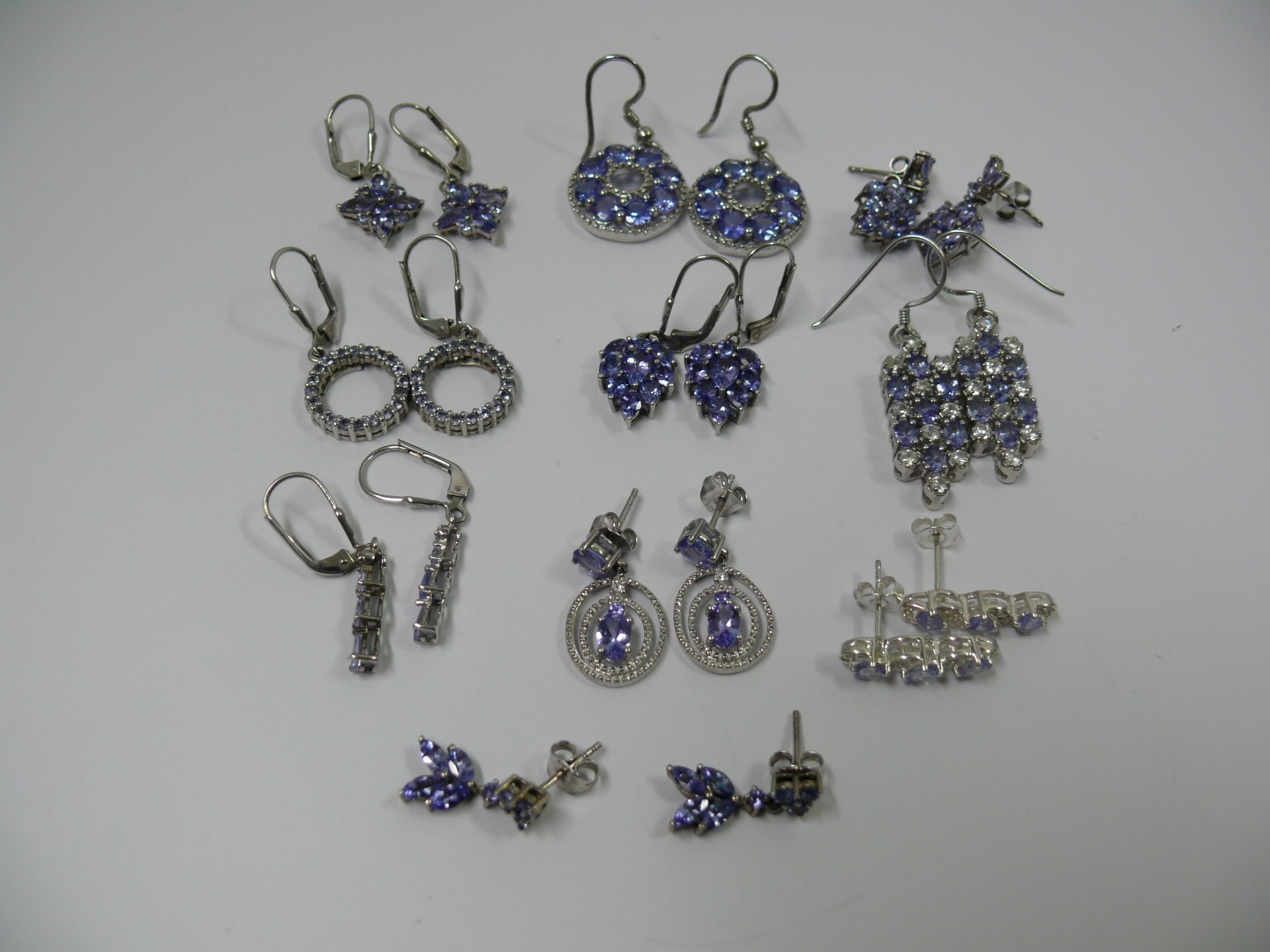 A collection of 925 silver and tanzanite