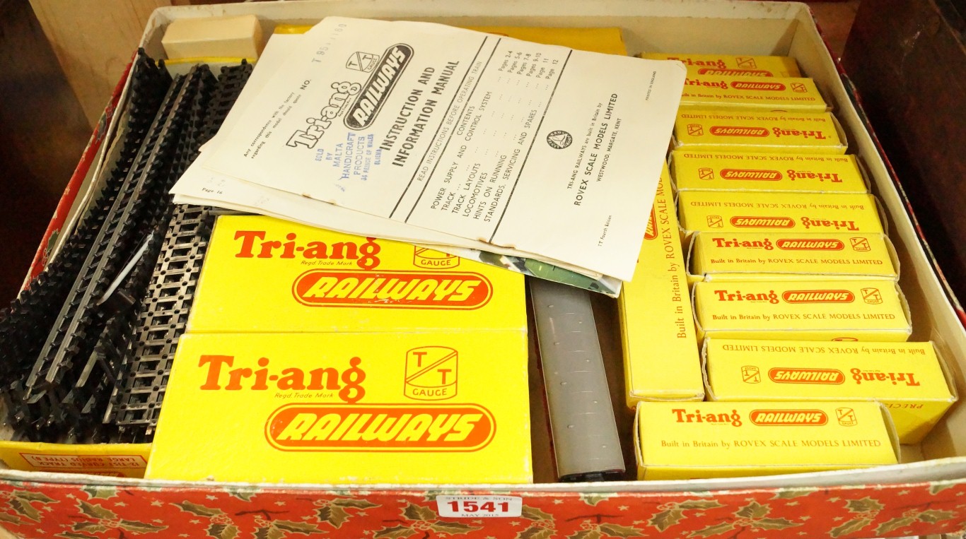 A small quantity of Tri-ang TT Gauge railway items, mostly boxed, - Image 2 of 3