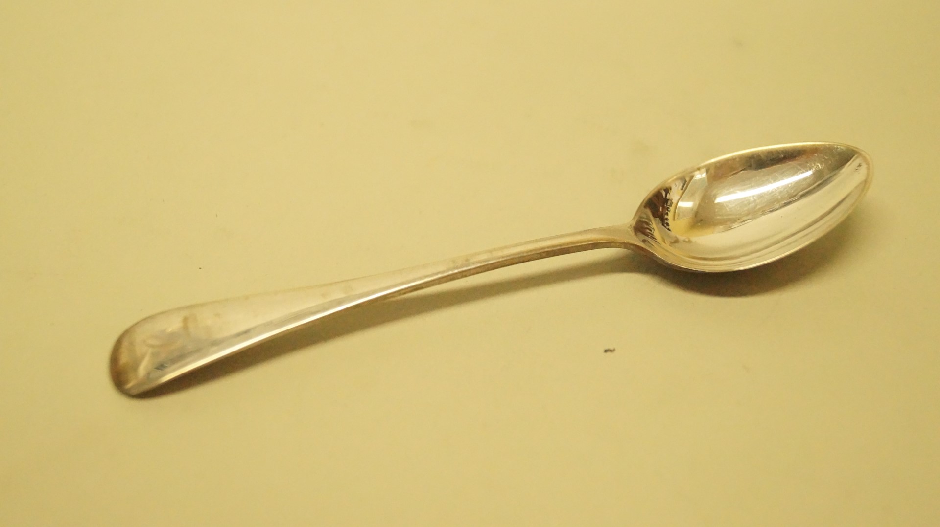 A set of six silver Old English pattern coffee spoons, by Marson & Jones, Birmingham 1928, 70g. - Image 3 of 3