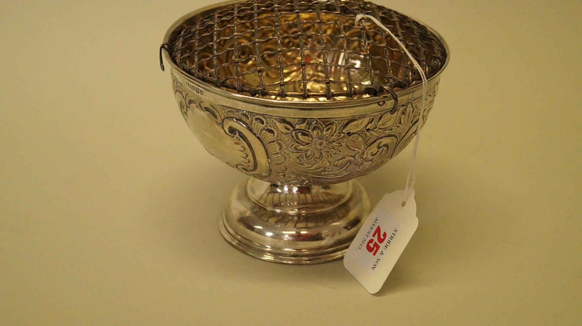 An Edwardian silver miniature footed rose bowl, by J.