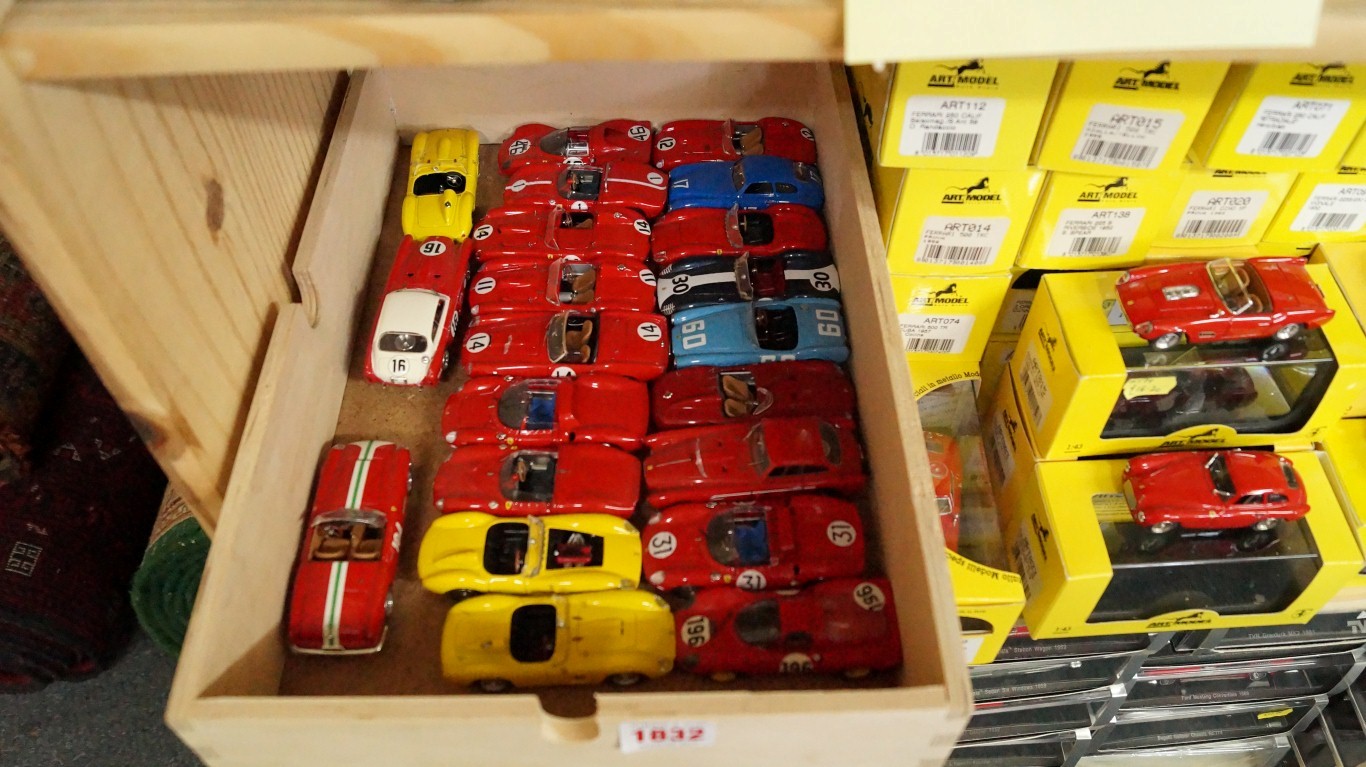 Model Cars: a large quantity of Art Model Ferarris; Norev; and Spark models, mostly boxed, - Image 5 of 13