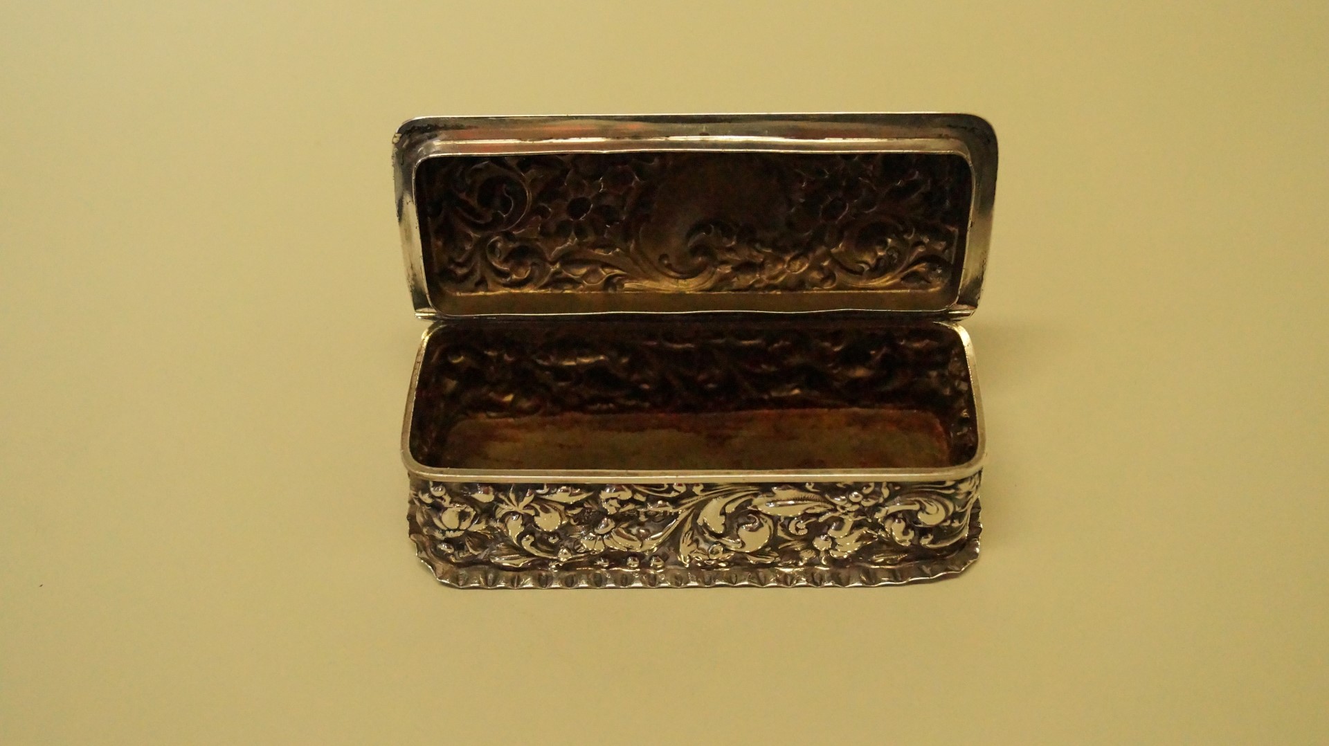 An Edwardian rococo silver rectangular box, by W H & Co Ltd, London 1903, 11cm. - Image 2 of 4