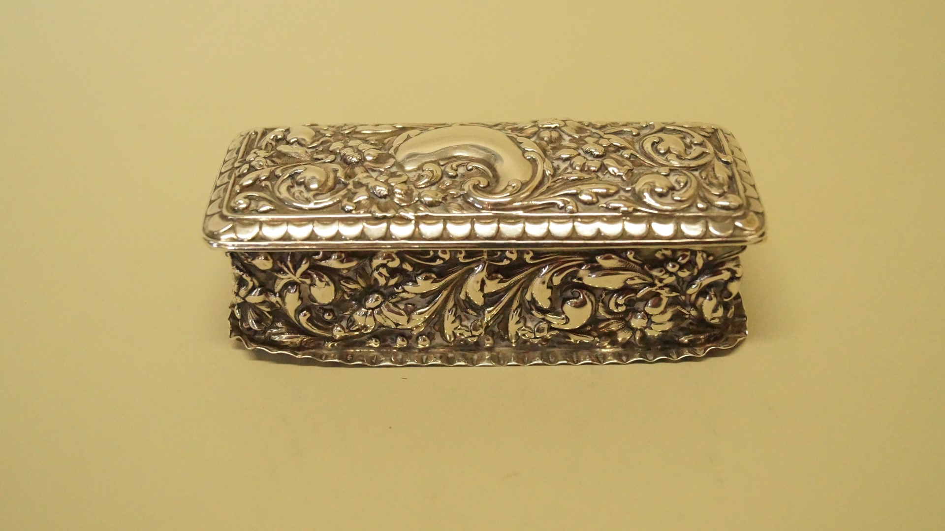 An Edwardian rococo silver rectangular box, by W H & Co Ltd, London 1903, 11cm.