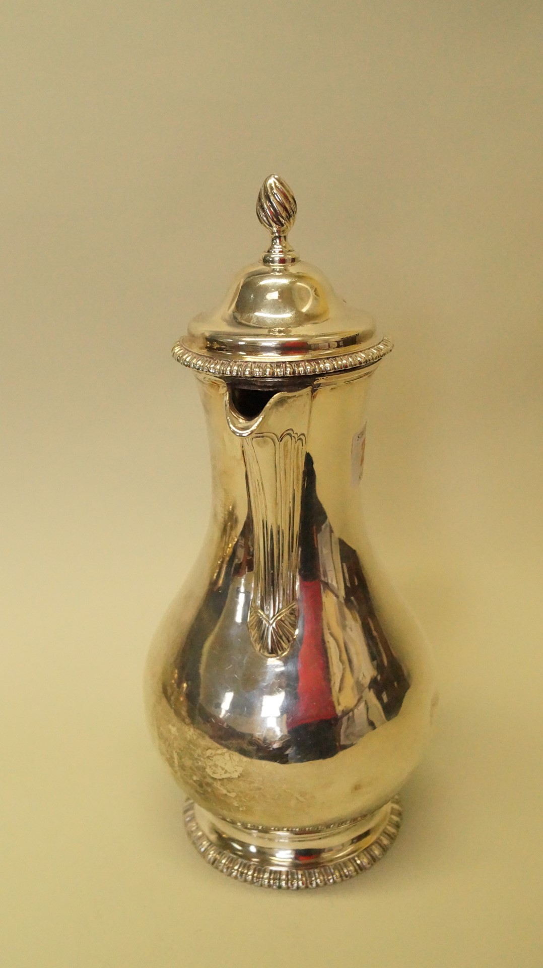 A George III silver baluster coffee pot, by Charles Wright , London 1769, 26cm, 693g. Condition - Image 4 of 7