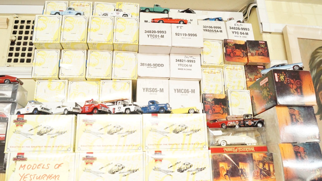 Model Cars: a quantity of Matchbox 'Models of Yesteryear', mostly boxed, (one large shelf).