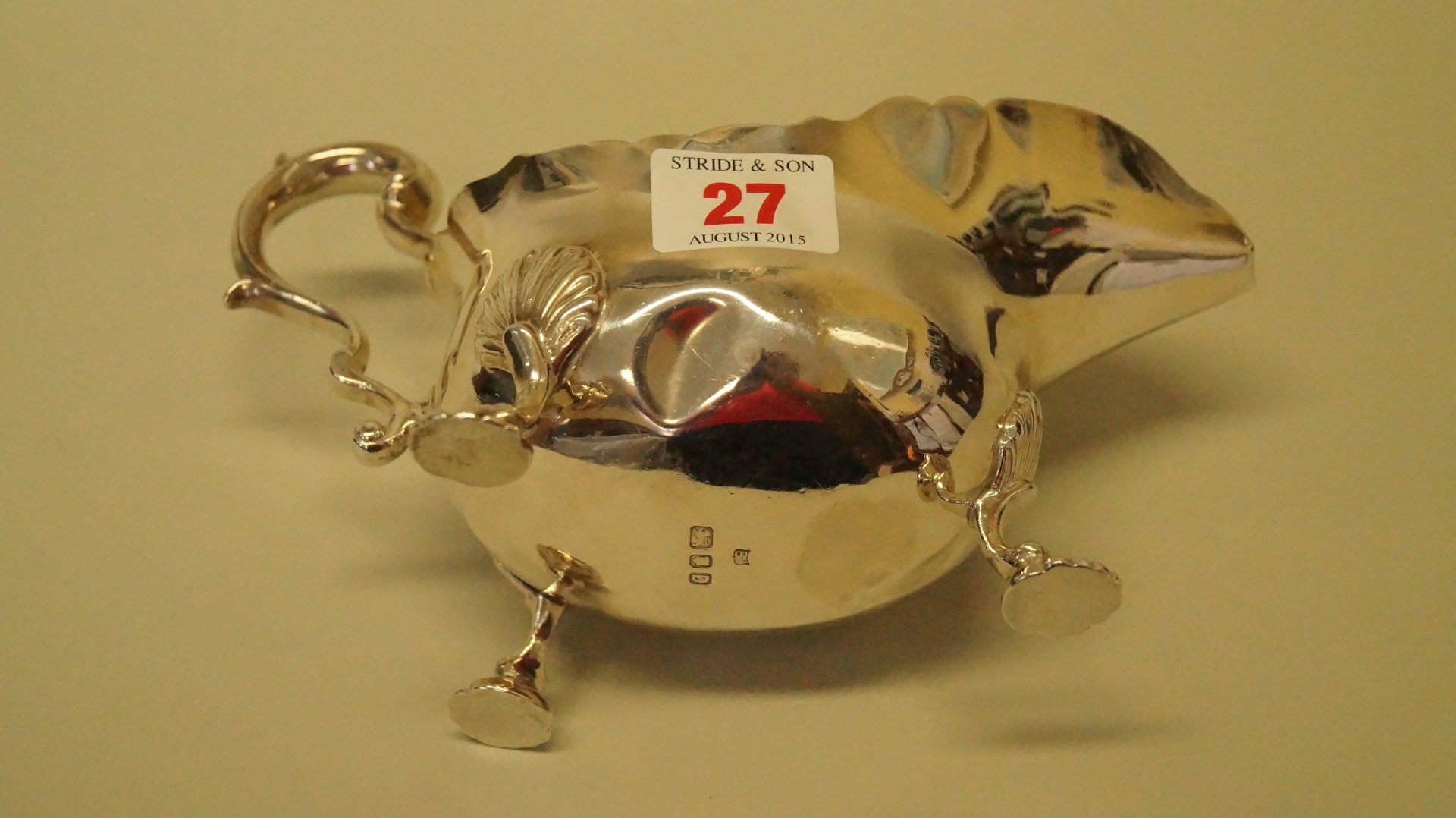 A silver sauce boat, by Bravingtons Ltd, London 1939, - Image 2 of 3