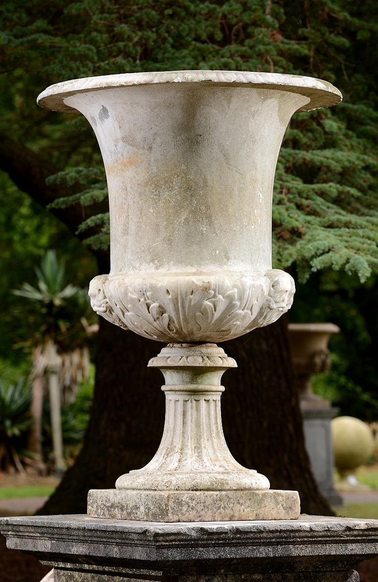 Garden Urn: A pair of carved white marble urnsItalian, 2nd half 19th century107cm.; 42ins high