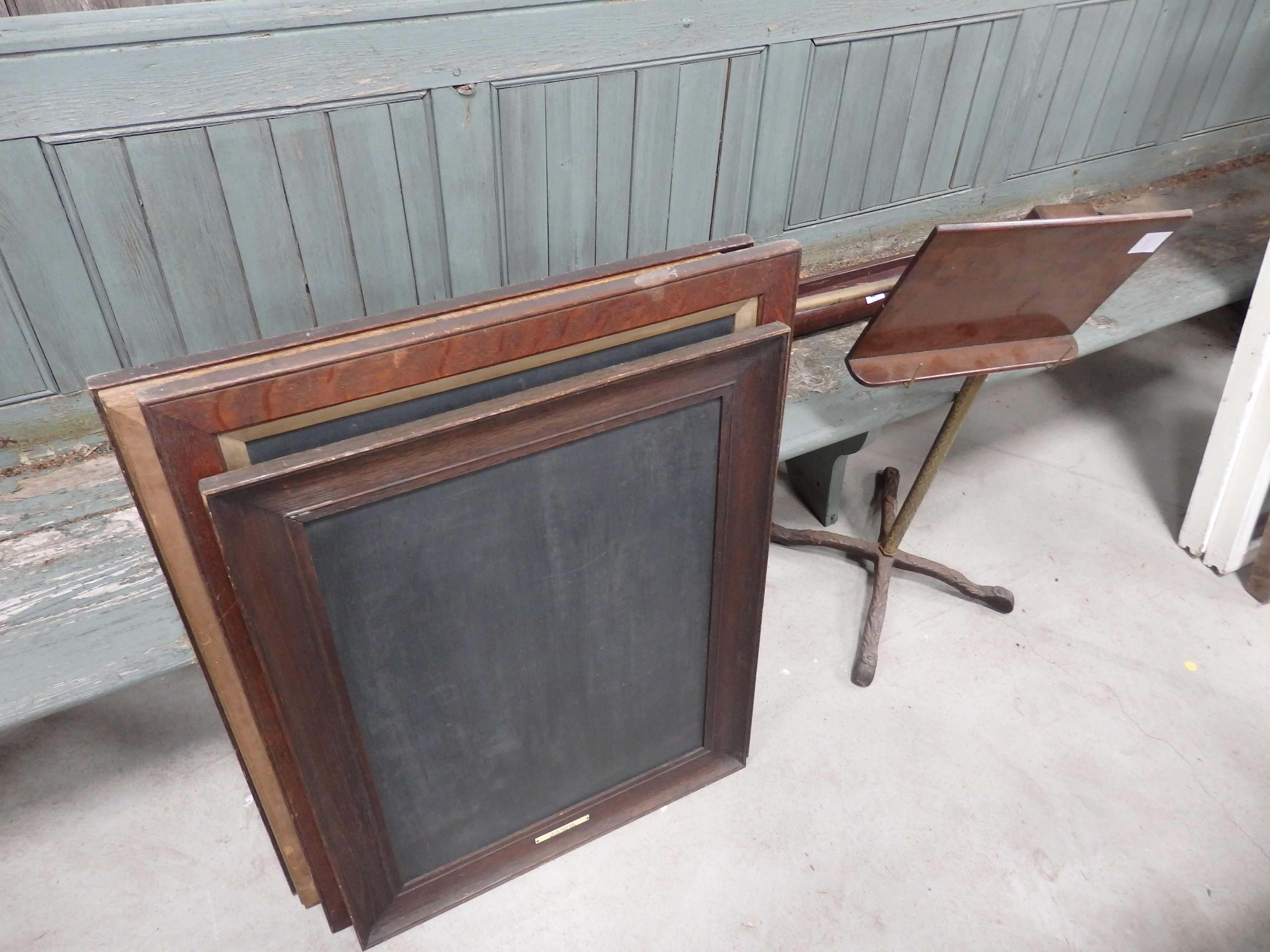 Music stand, black boards and stand