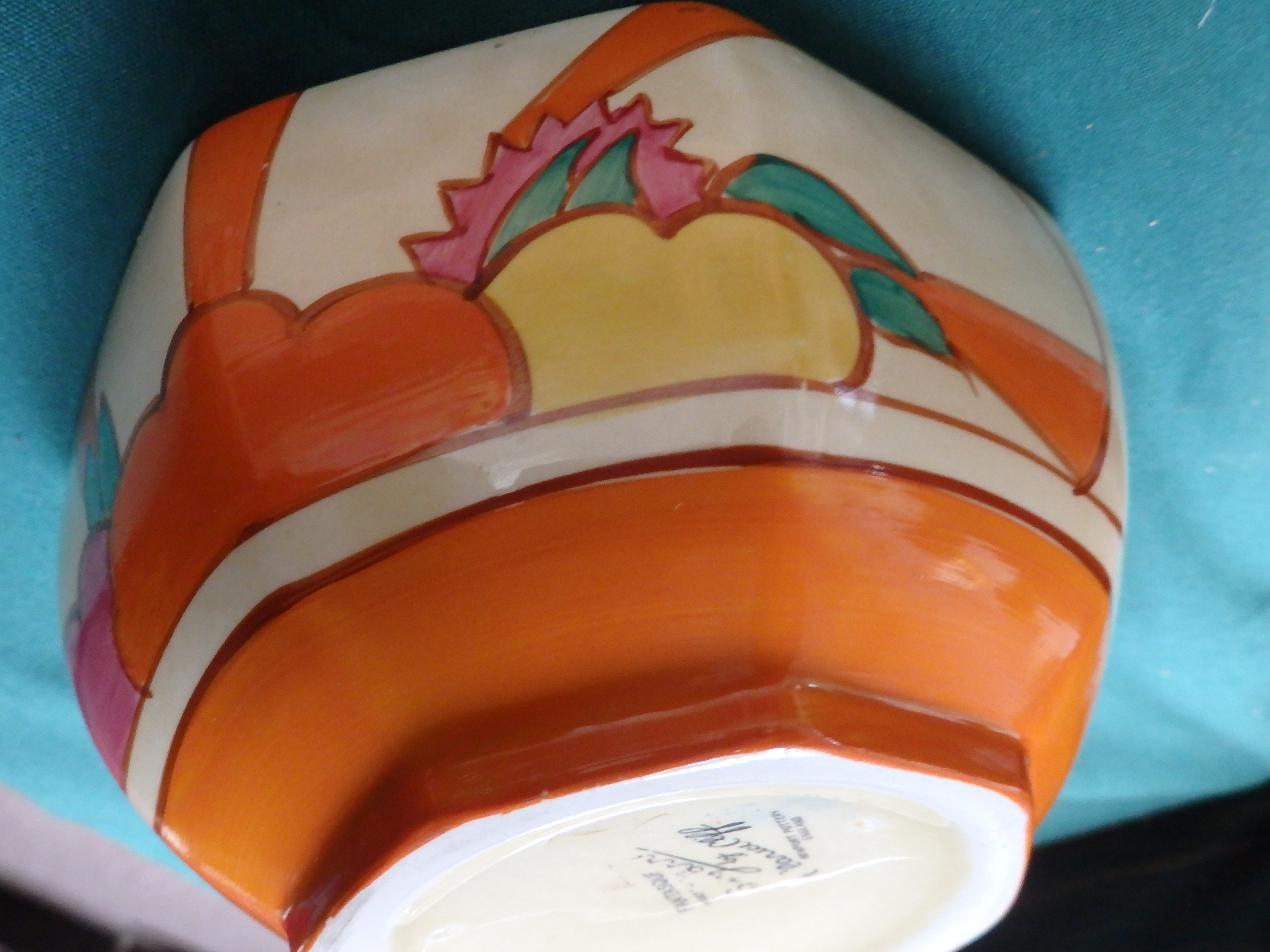 6" Clarice Cliff bowl - Image 2 of 4