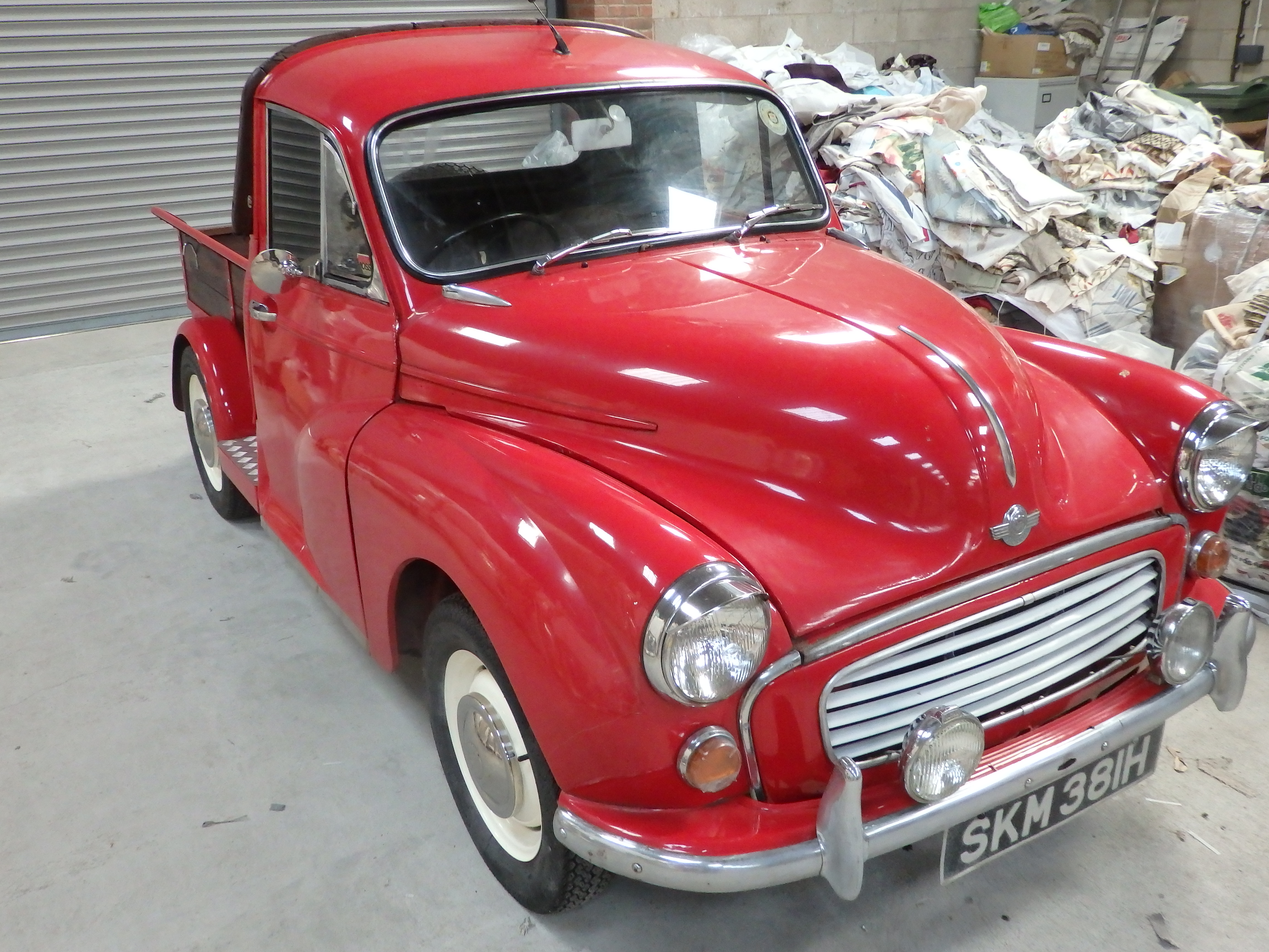 Austin morris pickup in red reg. SKM 381H with all paperwork and fully roadworthy