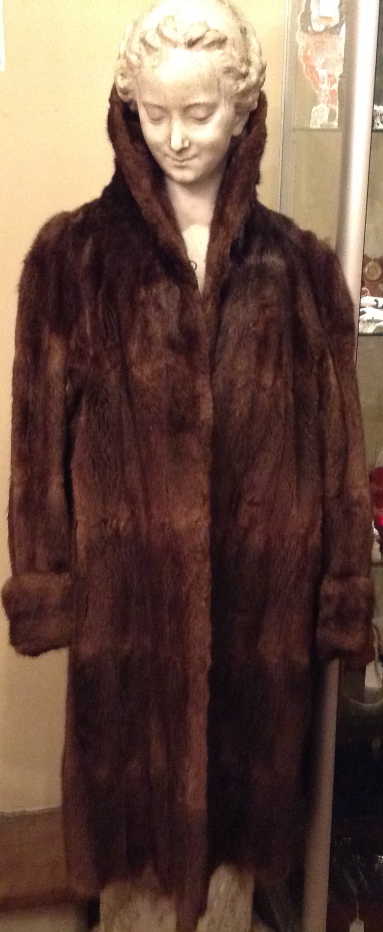 A 20TH CENTURY MINK FUR COAT Previously owned by Elsie Howard, wife of George Percy Howard, Personal