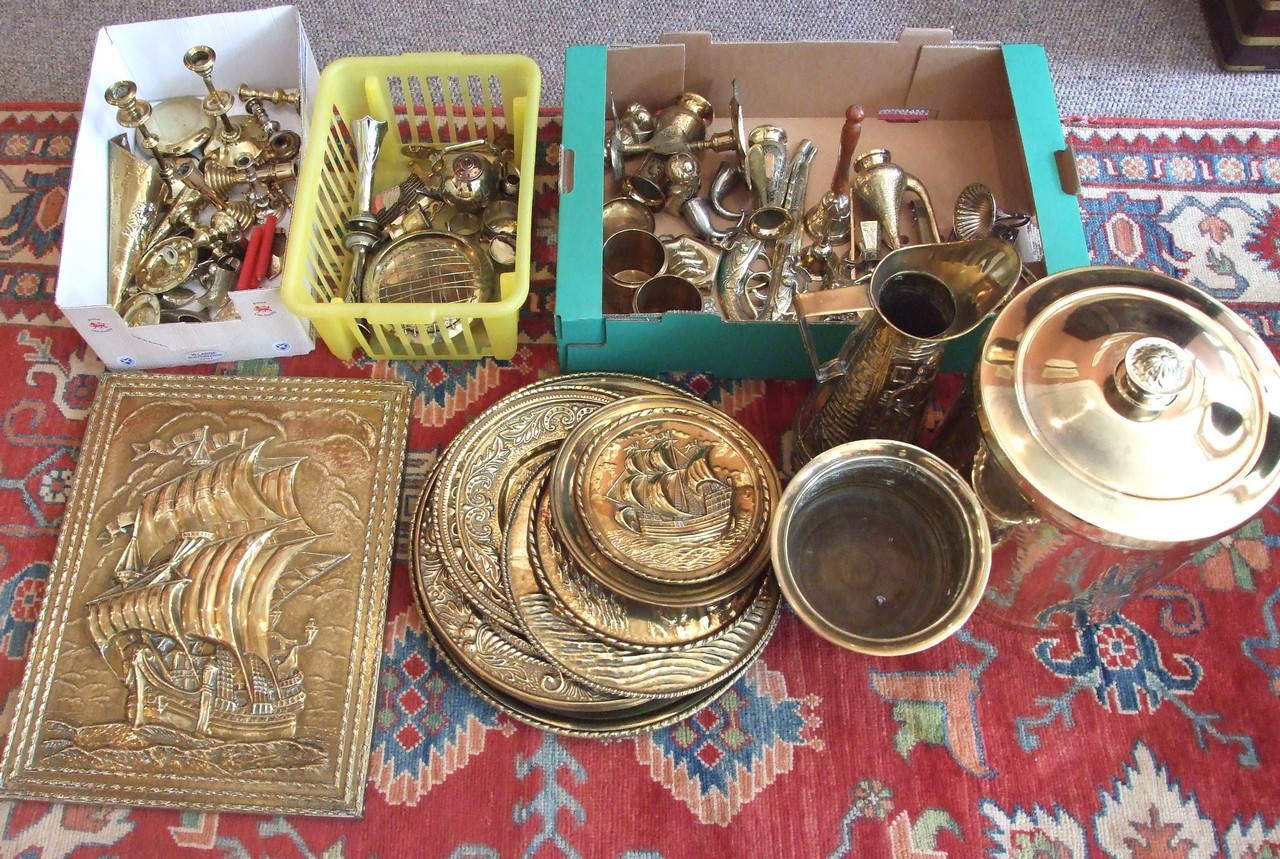 Large Collection of assorted Brassware. £40/60