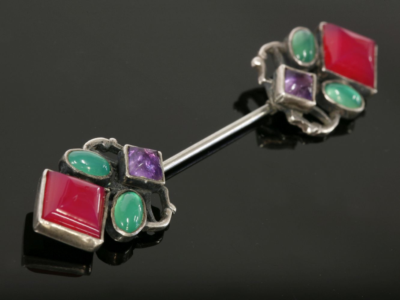 An Arts and Crafts silver amethyst and agate jabot, attributed to Sybil Dunlop.  A square cabochon - Image 3 of 3