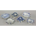 Six early 19th century blue and white pickle dishes, to include Spode, Rogers, and Wedgwood (6)