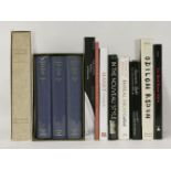 A large quantity of art reference books    (qty)