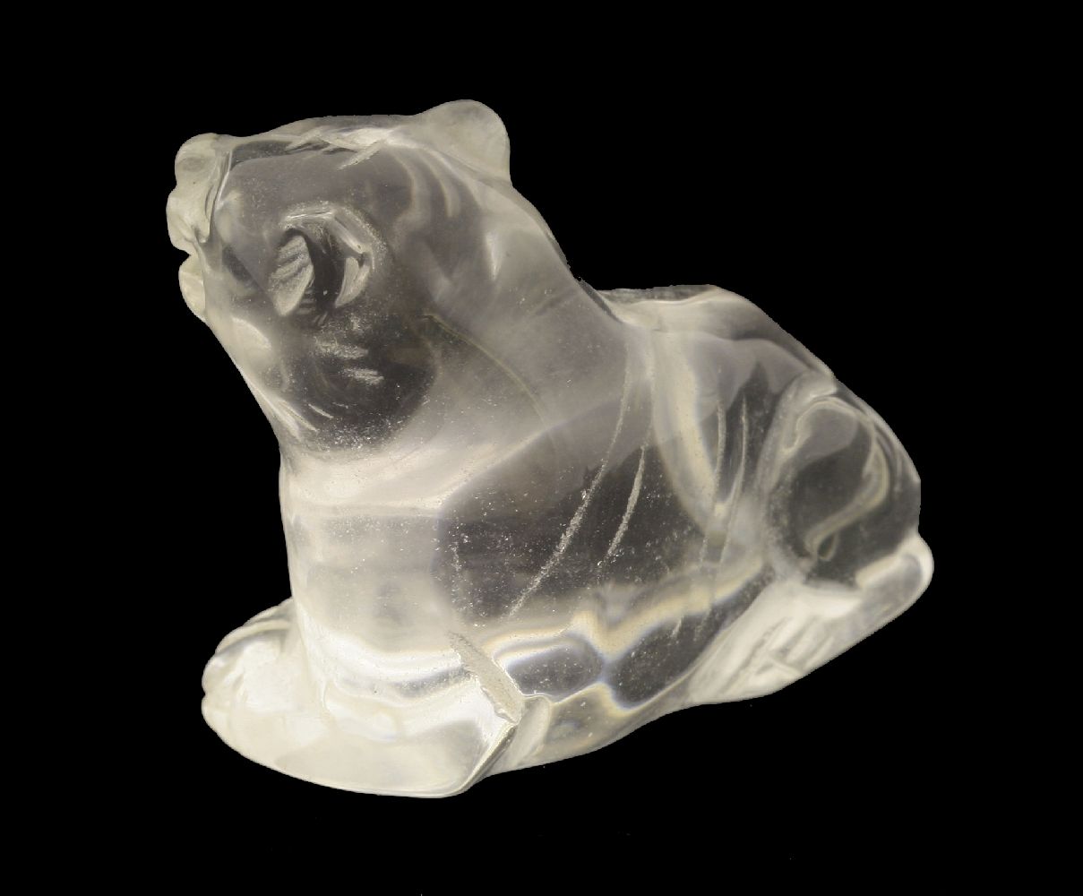 A jade carving, 20th century, of a kylin, the beast crouching with paws and a bifid horn, the - Bild 6 aus 6
