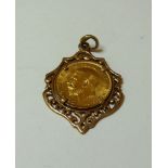 A half sovereign pendant, dated 1915