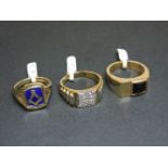 A 9ct gold enamelled Masonic swivel head signet ring, a gentleman's gold onyx set signet ring marked