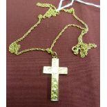 A 9 carat yellow gold Cross finely engra