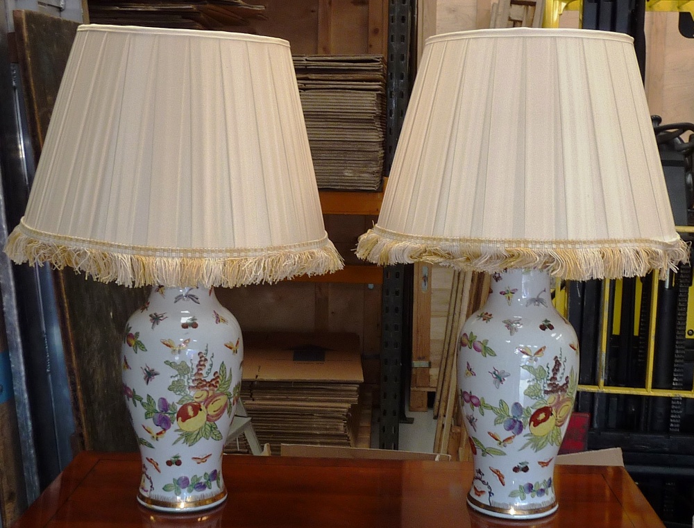 A pair of baluster Lamps with Shades dec