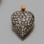 ANNÉES 1820PENDENTIF CœUR OUVRANTen or rose 18K pavé de diamants taille brillant et taillés en
