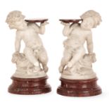 Albert Ernest Carrier Belleuse (1824-1887) PUTTI Paire de statuettes en marbre blanc. Signées A.