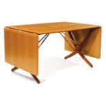 Hans J. WEGNER (1914-2007) & ANDREAS TUCK (Éditeur) Rare table de salle à manger "AT304", création