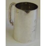 A silver tankard, hallmarked for London 1909, engraved with presentation initials. 8.2oz approx.