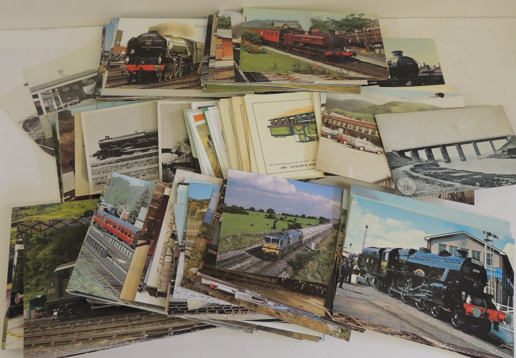 A quantity of loose postcards of trains and railway subjects including LNWR card; many modern