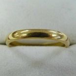 9 CARAT GOLD WEDDING BAND