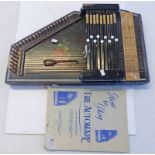 ZITHER WITH ROSE DECORATION IN BOX