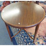 EARLY 20TH CENTURY MAHOGANY CIRCULAR OCCASIONAL TABLE ON SQUARE TAPERED SUPPORTS