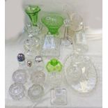 LARGE SELECTION OF ASSORTED GLASSWARE TO INCLUDE DRESSING TABLE TRINKET DISHES ETC