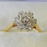 18CT GOLD AND BRILLIANT CUT DIAMOND CLUSTER RING