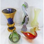 VARIOUS ITEMS OF ART GLASS, VASES & ORNAMENTS