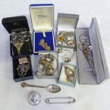 VARIOUS STERLING SILVER JEWELLERY AND SILVER SPOONS